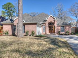 34 Dover Dr, Conroe, TX 77304