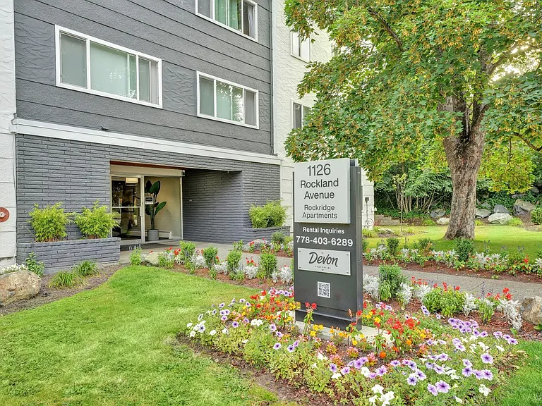 1126 Rockland Ave #207 — Photo 10