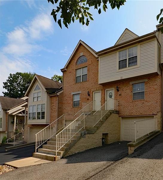 1st image of 203 Berrington Ct