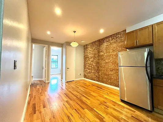 Rented by Voro New York | media 6