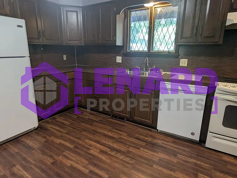 1004 E Auburn Pl — Photo 7