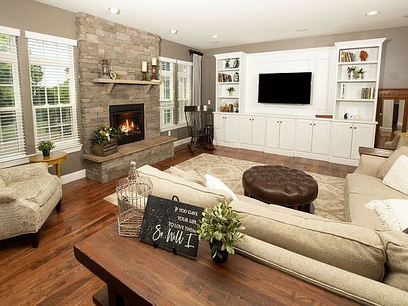 4th image of 4473 Blue Jay Way