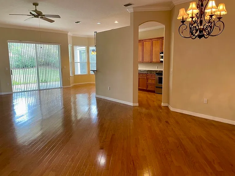 538 Newhall Ln — Photo 14
