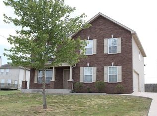 182 Lyndhurst Dr, La Vergne, TN 37086