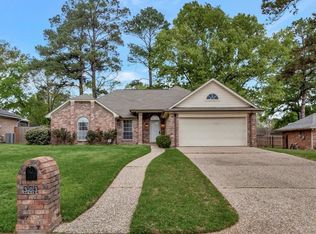 303 April Dr, Lufkin, TX 75904