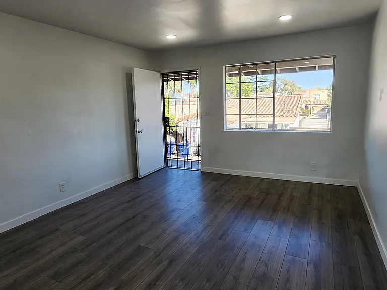 8161 Evergreen Ave #B — Photo 5