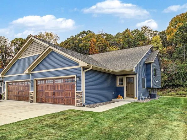 4878 Field Crest Lane, Eau Claire, WI 54701