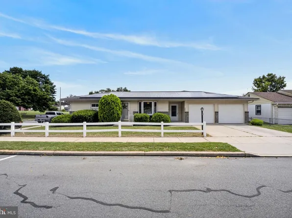 205 Elwyn Ave, Sinking Spring, PA 19608