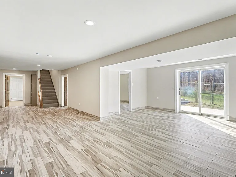 1215 Heritage Hills Dr — Photo 28