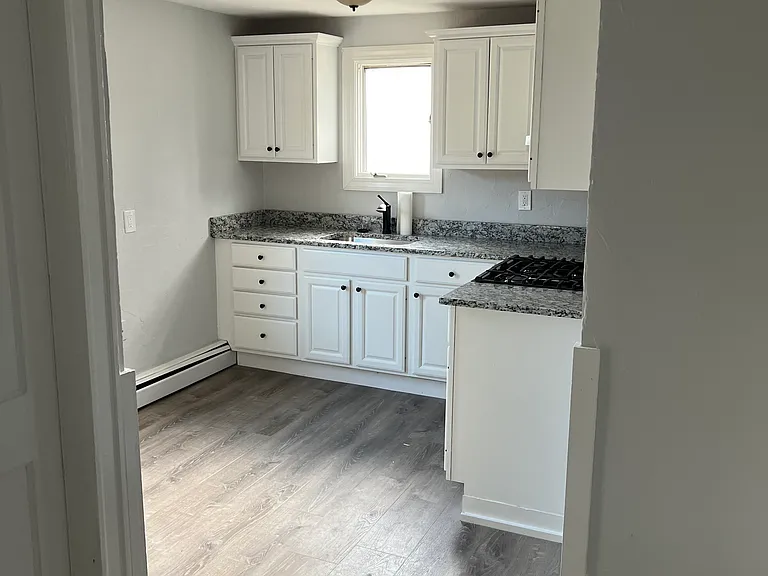 116 Lowell St #1 — Photo 3