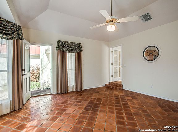 5th image of 837 Lightstone Dr