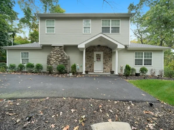 6 Cliff Trl, Kinnelon, NJ 07405