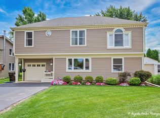 3713 Maple Ave, McHenry, IL 60050