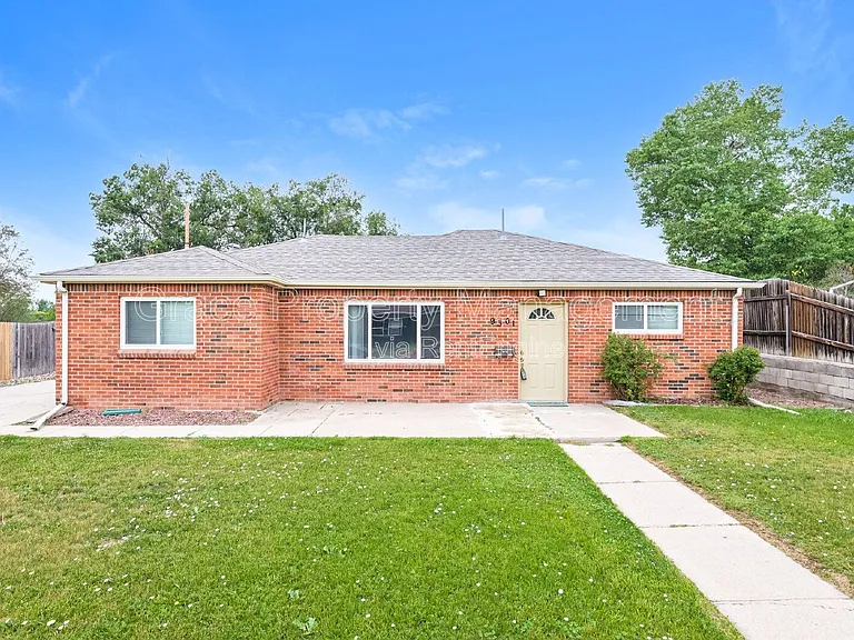 9301 Ellen Ct — Photo 17