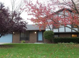 8657 Fox Ridge Ln, Indianapolis, IN 46256