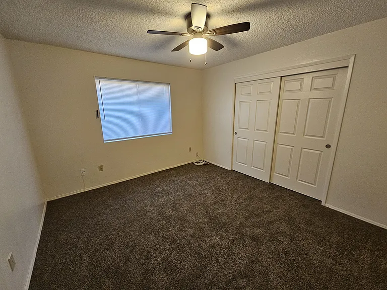 221 Lincoln Ave — Photo 6
