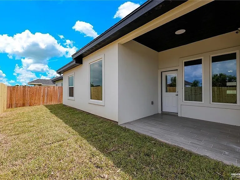 1305 W Oscar St — Photo 13