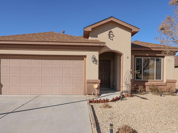 2nd image of 3719 Vista Belleza Ave