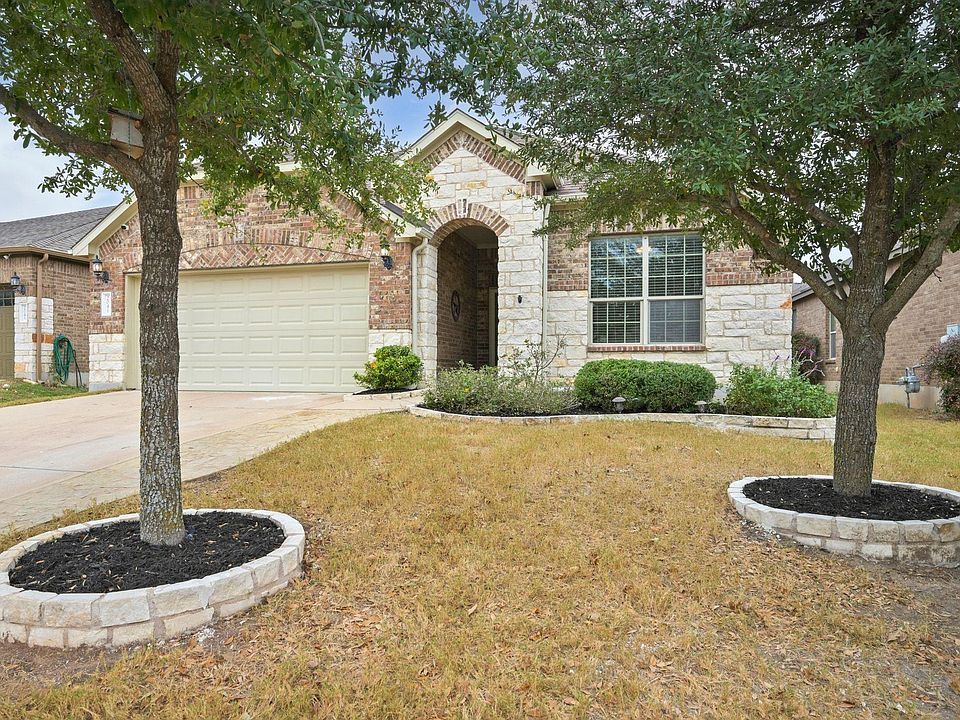 1st image of 2041 Elaina Loop