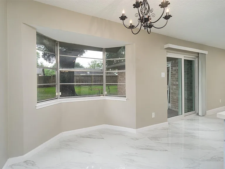 16450 Parksley Dr — Photo 7