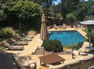 1458 Hawk Crest Pl, Santa Rosa, CA 95409