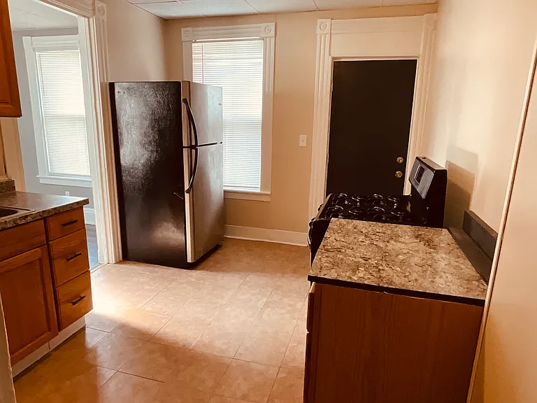 152 Frost Ave #1 — Photo 4