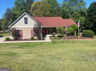 879 Hawk Creek Trl, Winder, GA