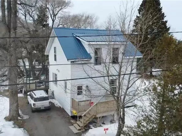 53 Simpson Dr #51, Saint John, NB E2H 2B6