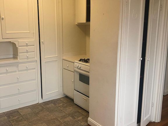 2nd image of 5 Prado St APT 304