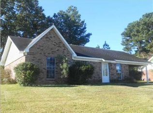 5319 Sheronn St, Jackson, MS 39209
