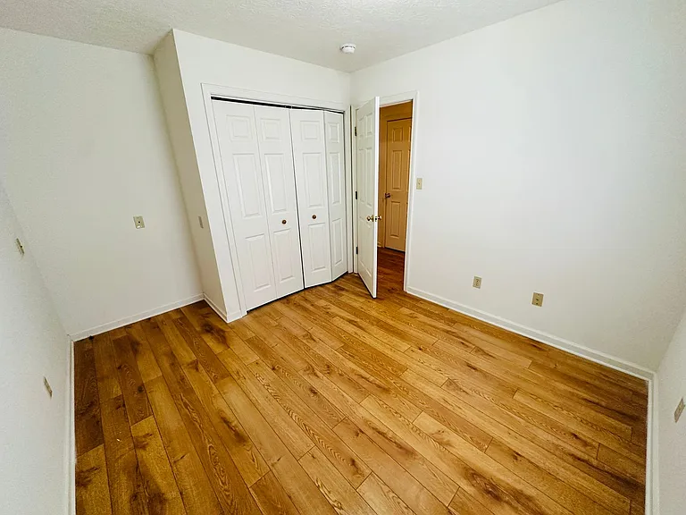 75 Majestic Dr — Photo 6
