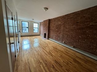 241 S 4th St APT 3, Brooklyn, NY 11211