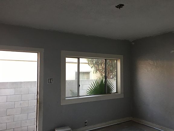 4th image of 16411 Horst Ave