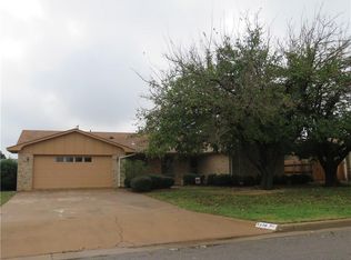 1436 Concord Ln, Altus, OK 73521