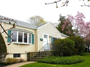 392 Atlantic Ave, Marblehead, MA 01945