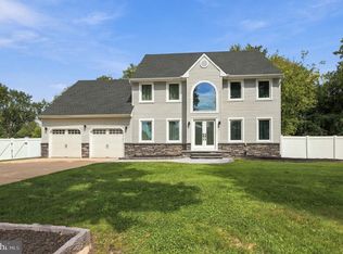1405 Swan Ln, Mullica Hill, NJ 08062