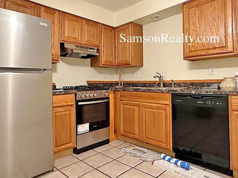5 Cynthia Dr #16 — Photo 2
