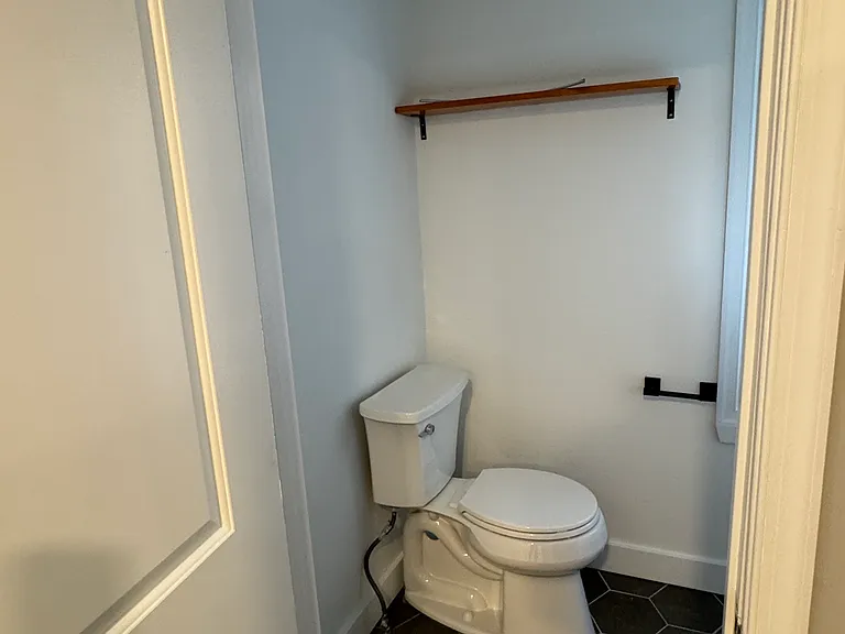 1047 Riverside Ave — Photo 13