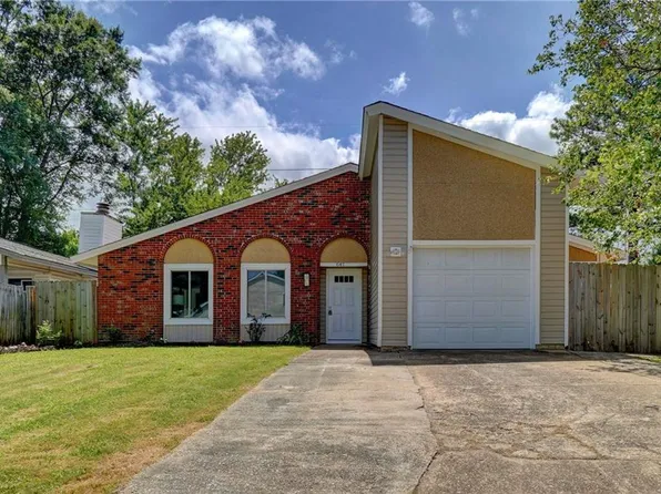 641 Orangewood Dr, Virginia Beach, VA 23453