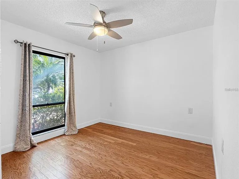 562 Johns Pass Ave — Photo 24