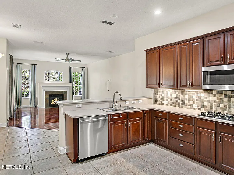 1837 Forest Glen Way St — Photo 11