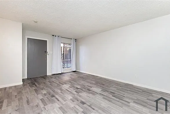 3620 West St #1 — Photo 12