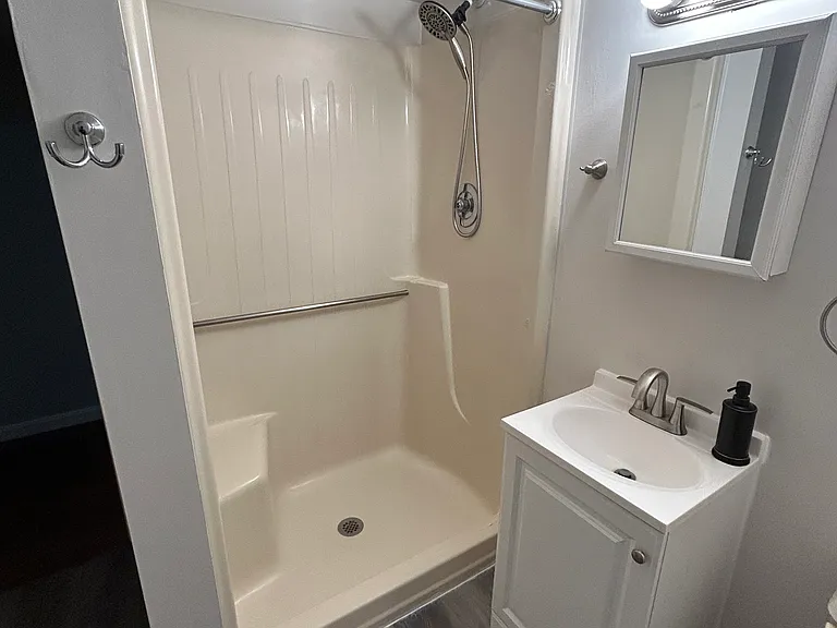 2012 Frontier Ct — Photo 6