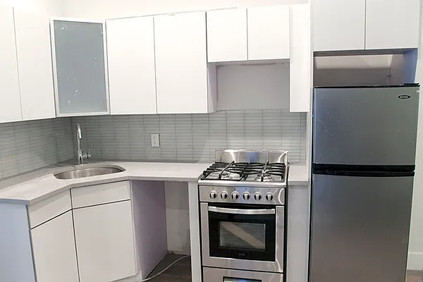 Rented by Loom Group | media 38