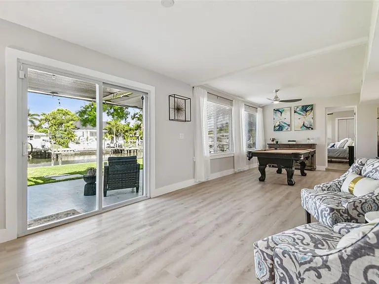 3922 Fontainebleau Dr — Photo 35