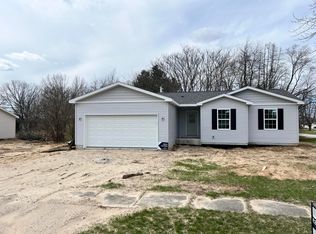 318 Litchfield Rd, Kingsford Heights, IN 46346