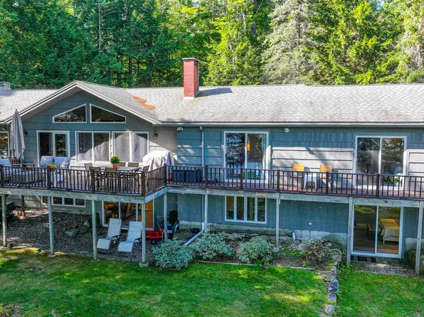 13 Edgewater Lane, Bridgton, ME 04009