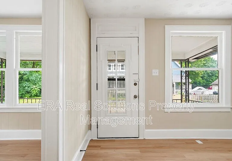 394 S Guilford Ave — Photo 5