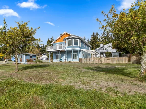 1101 Smart Court, Coupeville, WA 98239