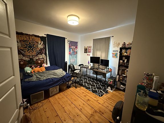 2nd image of 69 Lexington Ave